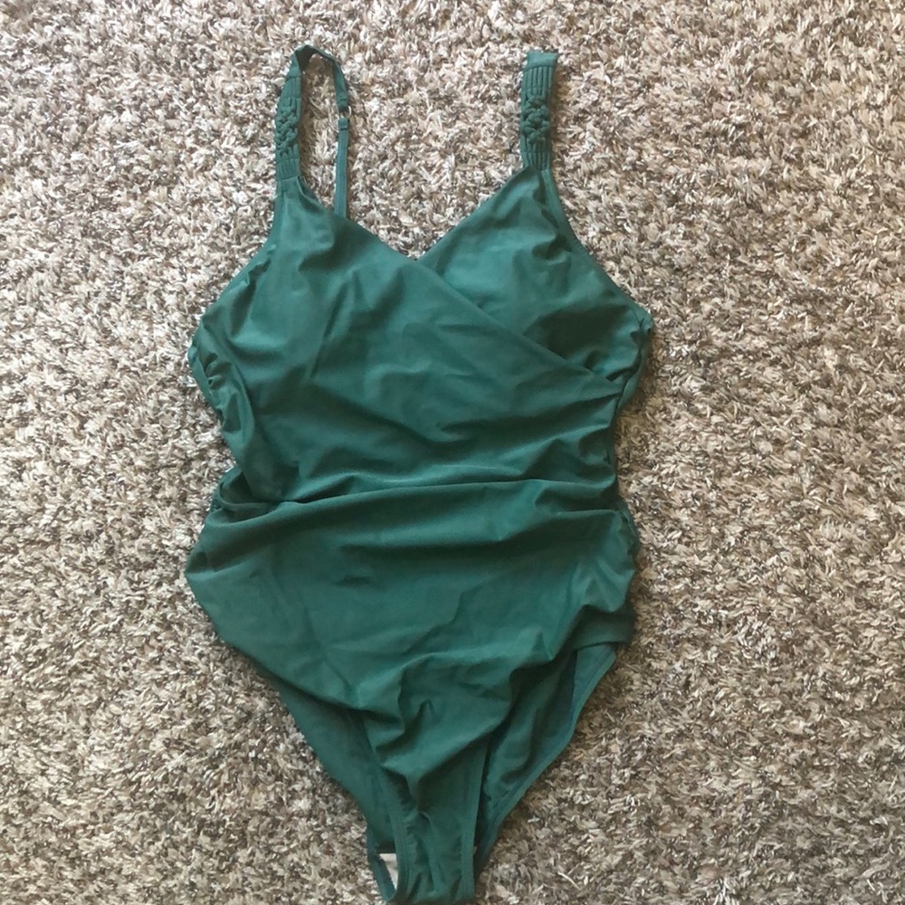 One piece bathing suit